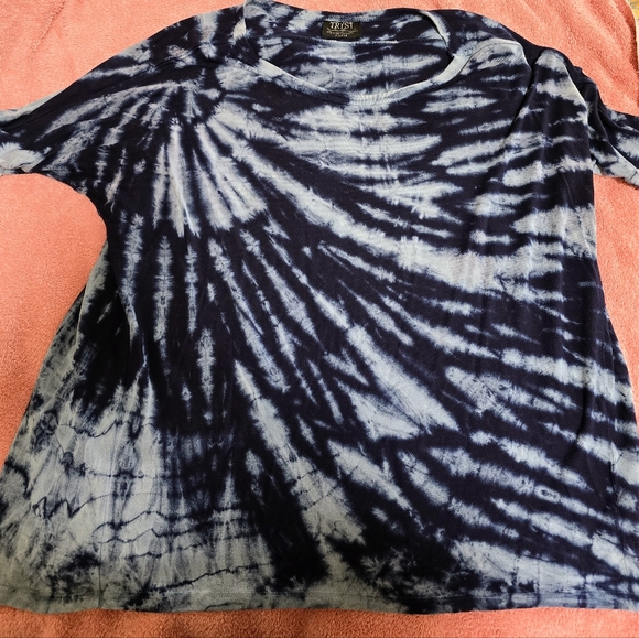 Tie-Dye Elbow Sleeve Tryst XL Shirt - Picture 1 of 6